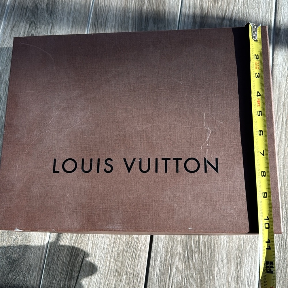 Authentic Louis Vuitton Box - Hard Shell Original - image 6